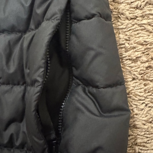 Adidas‎ Black Quilted Vest Women’s XS - Picture 4 of 4